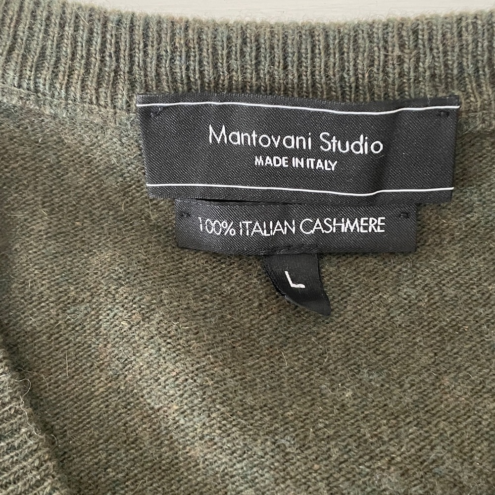 Mantovani Studio Men's Green V-Neck Italian Cashmere Sweater Large - Picture 3 of 7